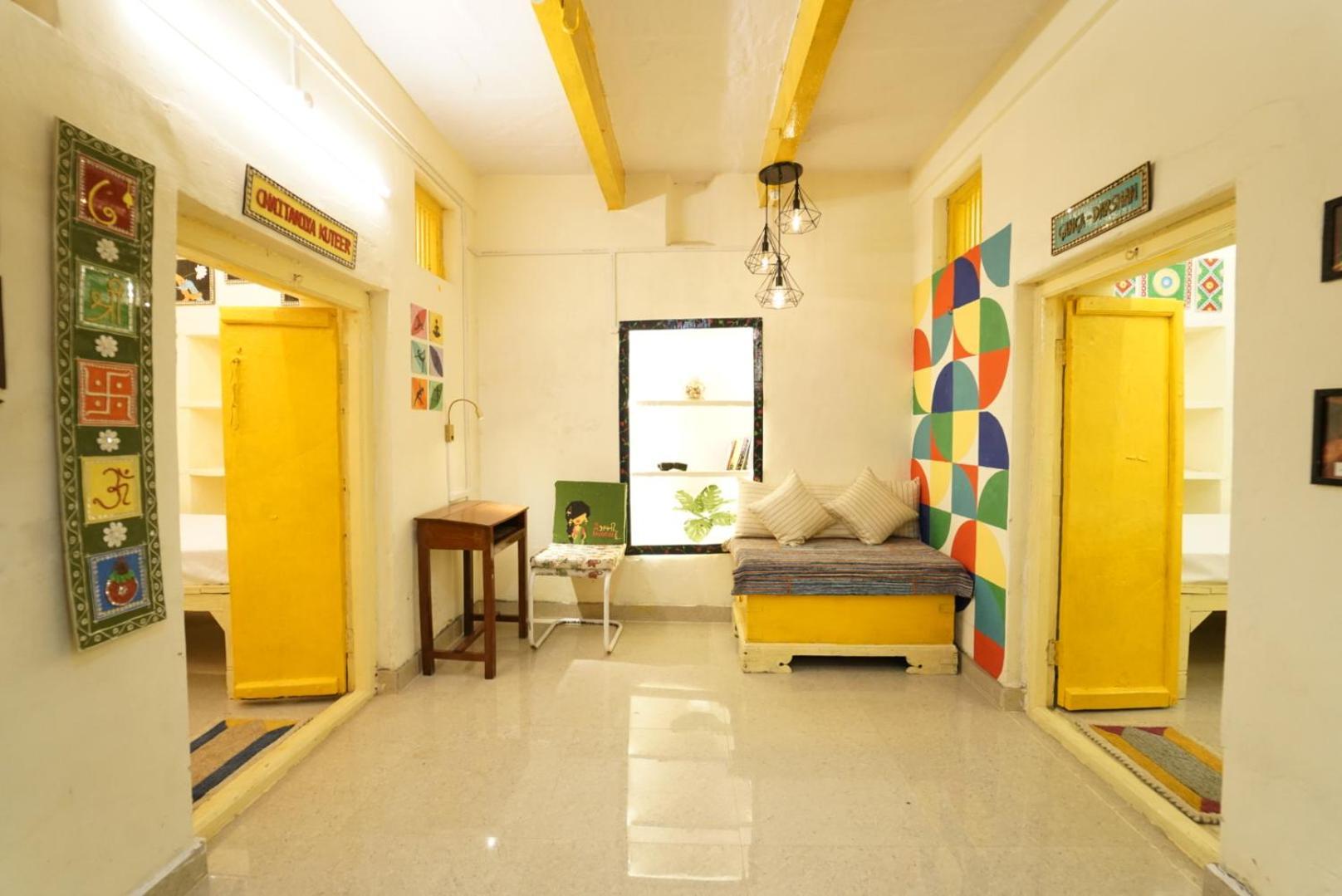 Kailash Heritage Homestay Varanasi Exterior photo